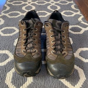 Men’s Oboz low hiking shoes